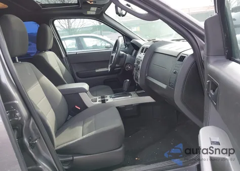 2010 Ford Escape Xlt z USA, uszkodzony, nr VIN 1FMCU0D75AKD24281